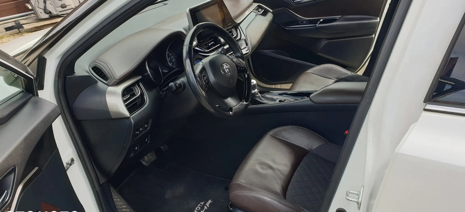 Toyota C-HR cena 81000 przebieg: 72000, rok produkcji 2017 z Tarnów małe 16